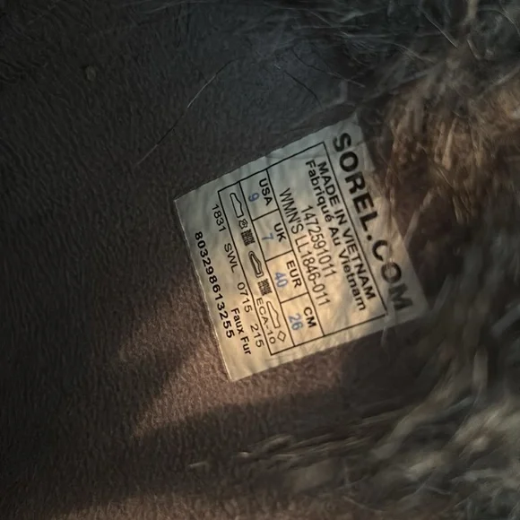 Women's SOREL  Black Fur-Lined Winter Boots - Picture 6 of 7